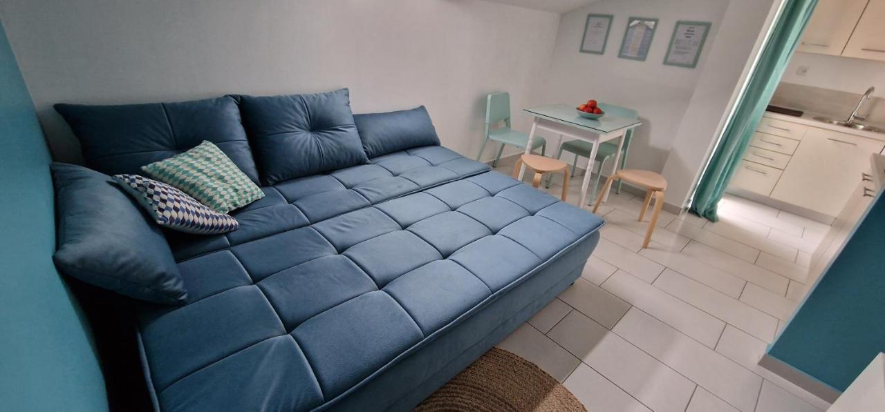 Apartmani Eladora Biograd Na Moru Esterno foto