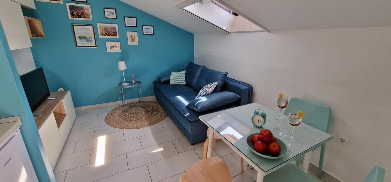 Apartmani Eladora Biograd Na Moru Esterno foto