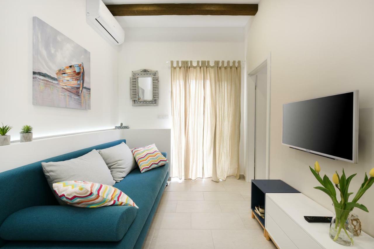 Apartmani Eladora Biograd Na Moru Esterno foto